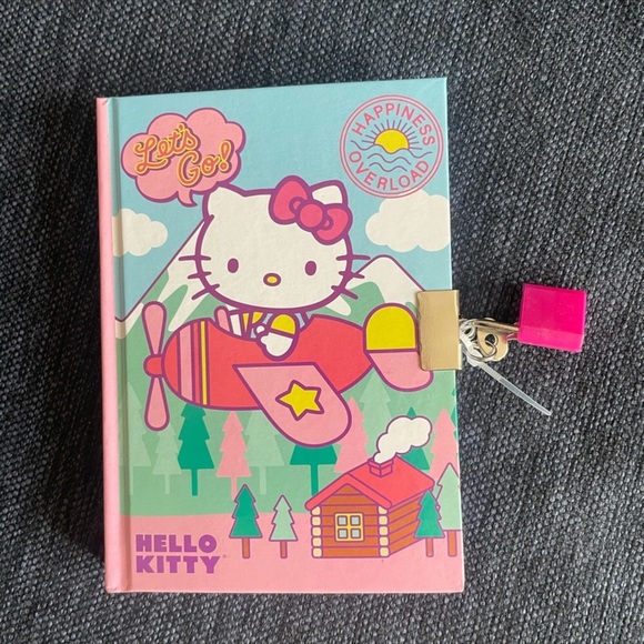 Hello Kitty Other - Hello Kitty journal w/ lock n key